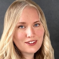 Элис Кова